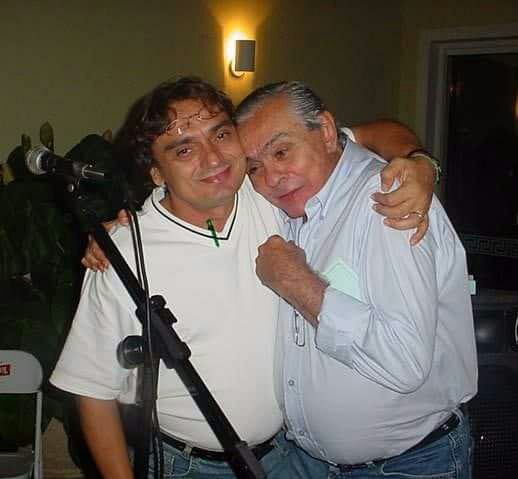 Momento de afeto entre Marcus Lucenna e Chico Anysio